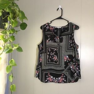 Violet + Claire | Floral Sleeveless Blouse Size M